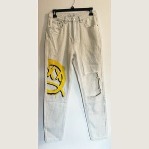 Adika ripped mom jean